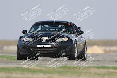 media/Oct-25-2025-CalClub SCCA (Sat) [[34c778dfbe]]/Group 2/Qualifying/